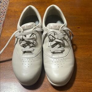 SAS Leather Comfort Sneakers. Color: Bone
